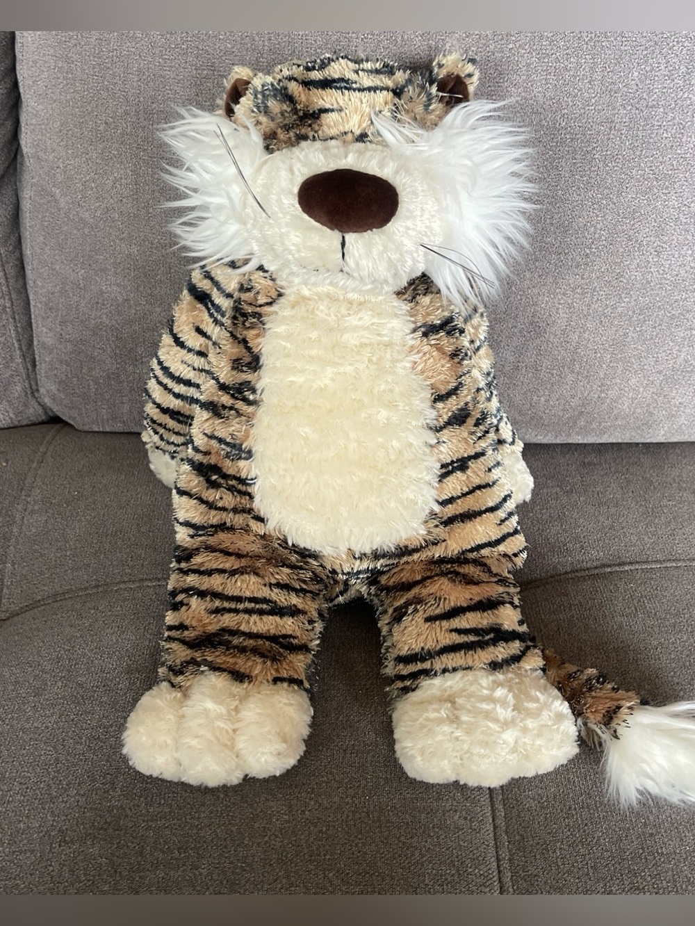 Rare Jellycat London Junglie Bunglie tiger